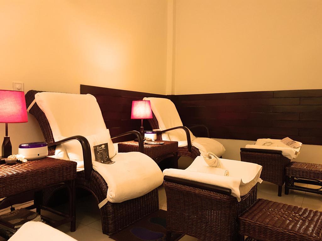 Hotel 63 Yangon Exterior foto